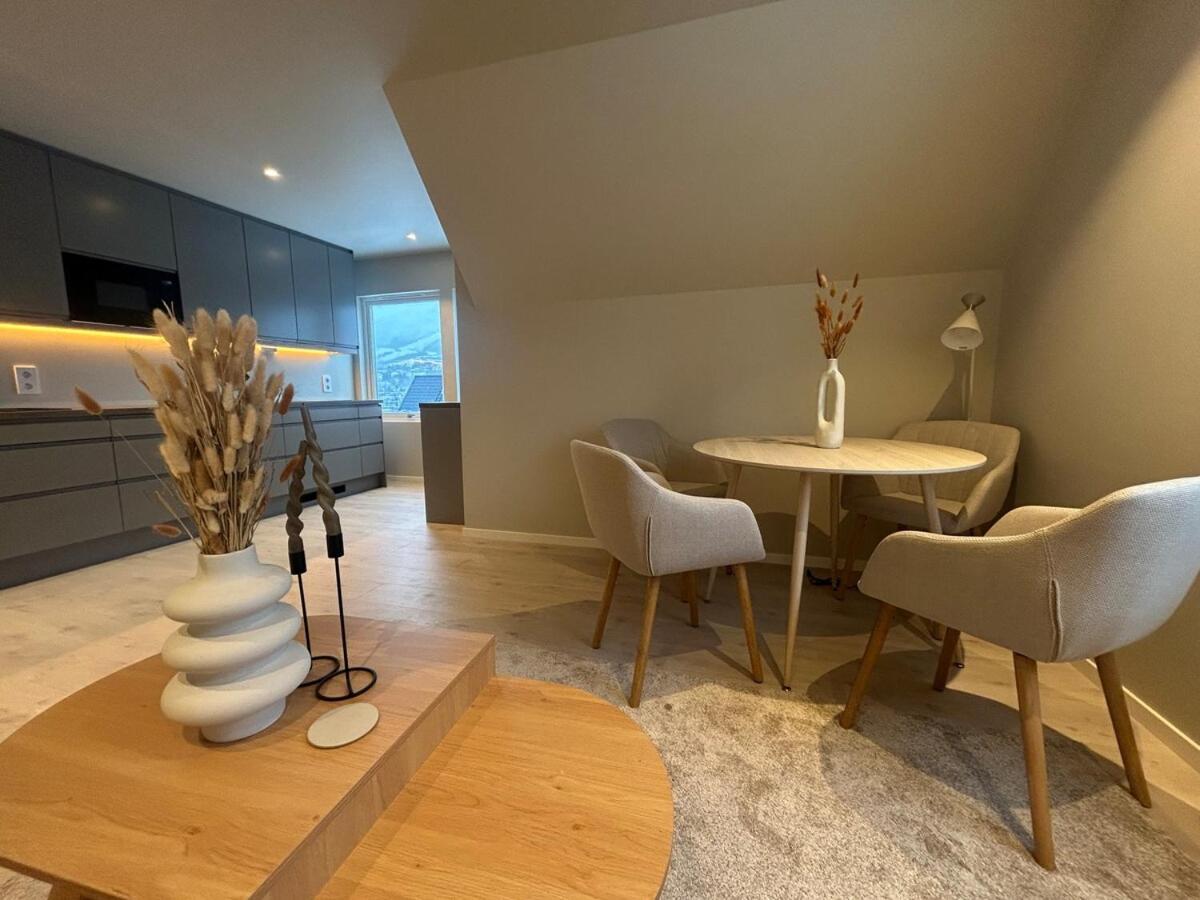 With Short Distance To The Adventure Apartment *